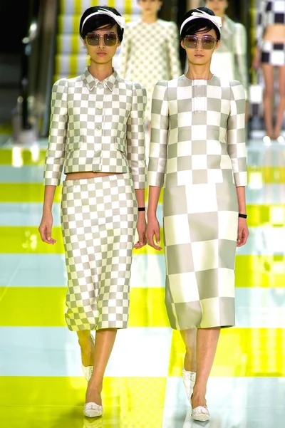 Look 7